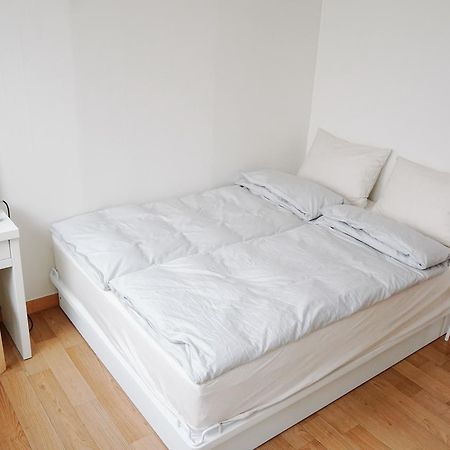 Apartament Hongdae One House Seul Zewnętrze zdjęcie