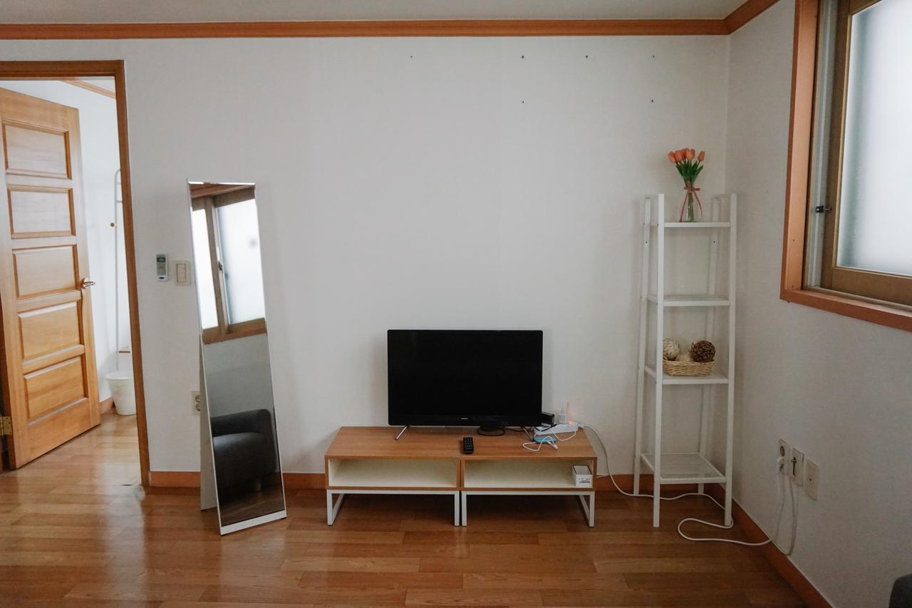 Apartament Hongdae One House Seul Zewnętrze zdjęcie